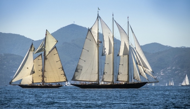 Capri Classica, the first bespoke regatta for classic schooners
