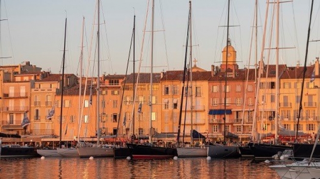 Maxis prepare for their Mediterranean inshore grand finale in Saint-Tropez